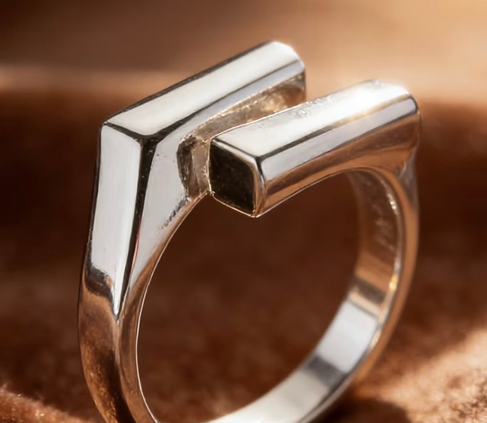Unique adjustable silver ring